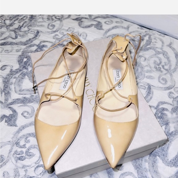 Free shipping Valentine’s flat
💯%Authentic Jimmy Choo Vita Flat - Picture 7 of 7